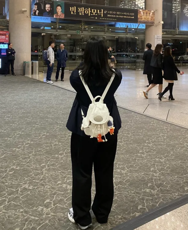 虞书欣金智妮同款设计师品牌多口袋双肩包女书包背包时尚包包女款