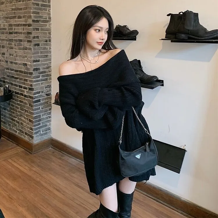 翻领一字肩毛衣女露肩性感简约秋冬宽松慵懒风设计感中长款针织衫