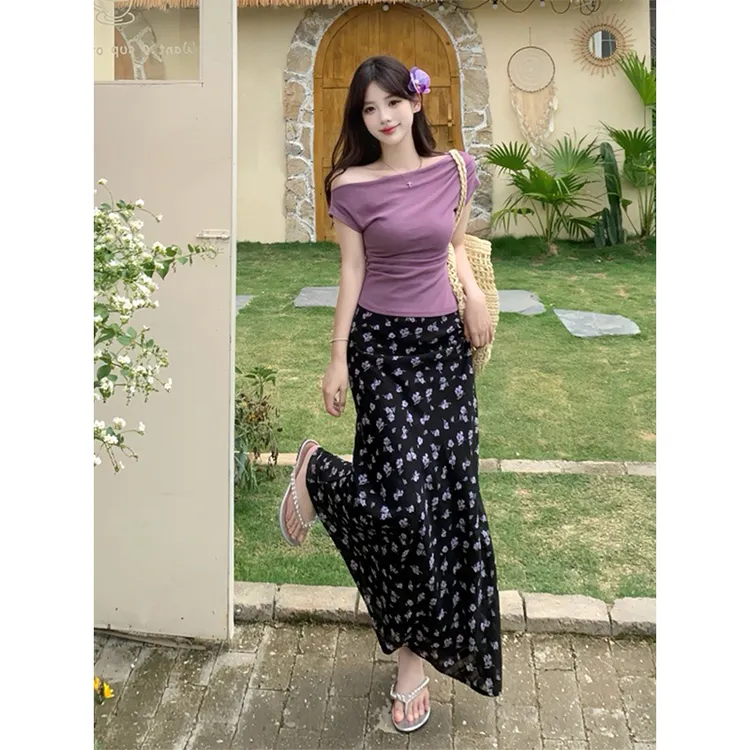 紫色一字肩短袖t恤女夏季气质设计感小众温柔碎花半身裙两件套装