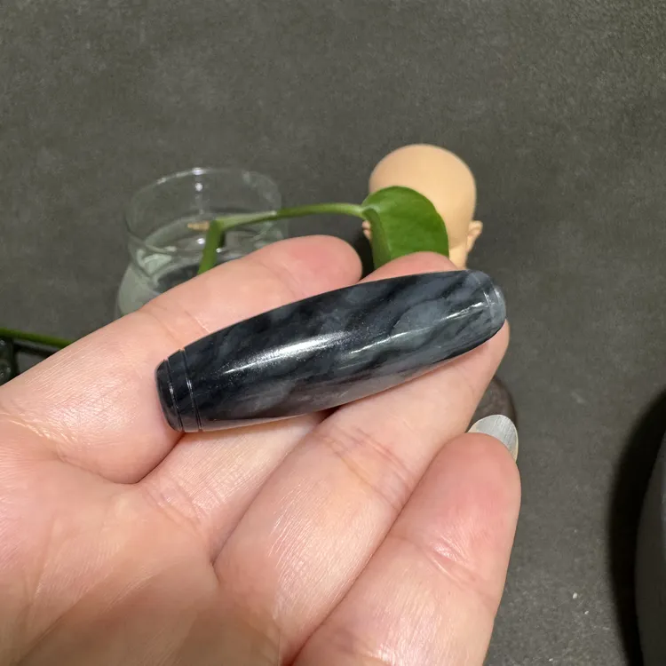 和田玉青花勒子配饰吊坠玉质细腻油润天然水墨画19.6克尺寸 49