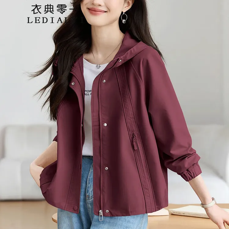 时尚连帽短外套女2025年春秋新款小个子妈妈宽松气质休闲百搭上衣