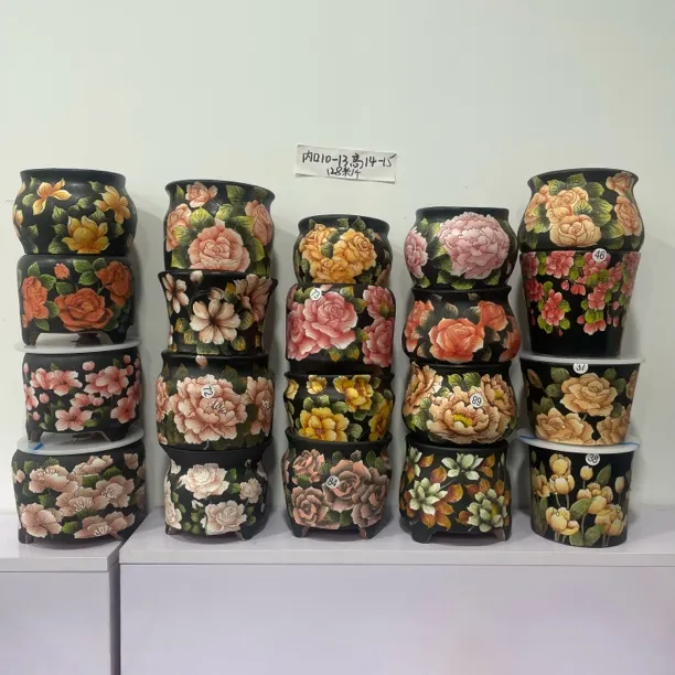 景德镇精工手绘花盆，一个包邮，内口10-12高10-12.5左右，全部特价