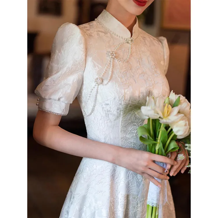 热卖新中式订婚旗袍改良敬酒服2025新款夏季白色领证登记小白连衣