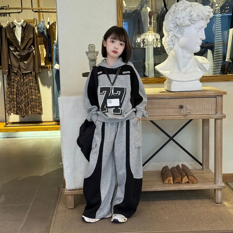 女童拼色连帽运动套装2025新款休闲数字卫衣卫裤中大童春秋两件套