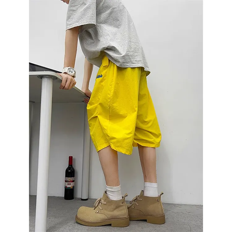 多巴胺穿搭黄色冰丝速干短裤男夏季薄款美式伞兵运动裤子五六分裤