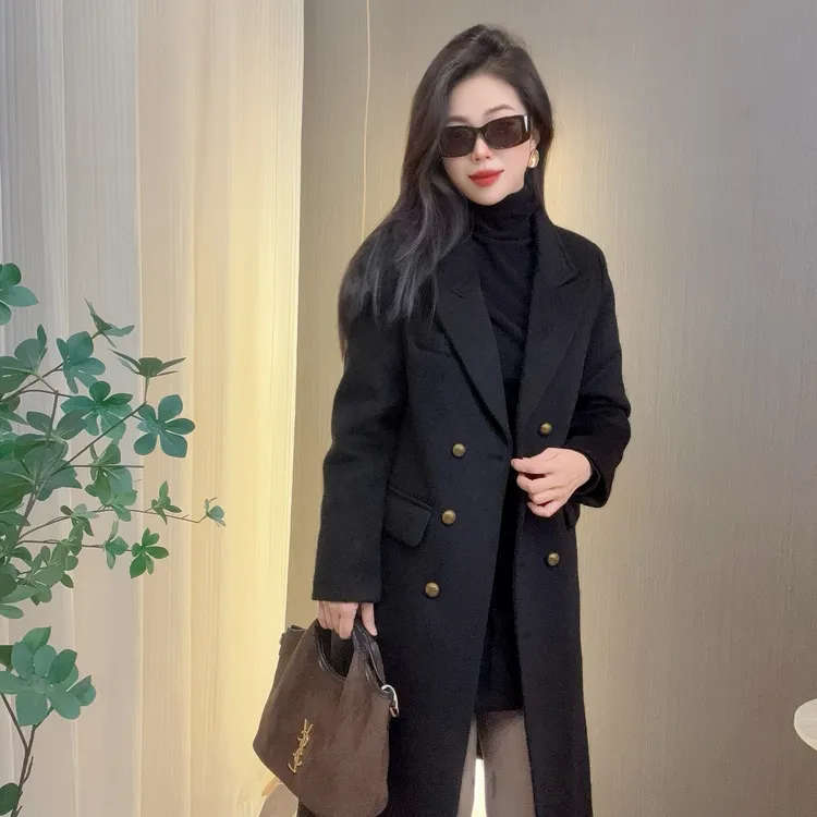 C.G 冬季女装新款羽绒大衣中长款百搭双排扣翻领外套加绒加厚