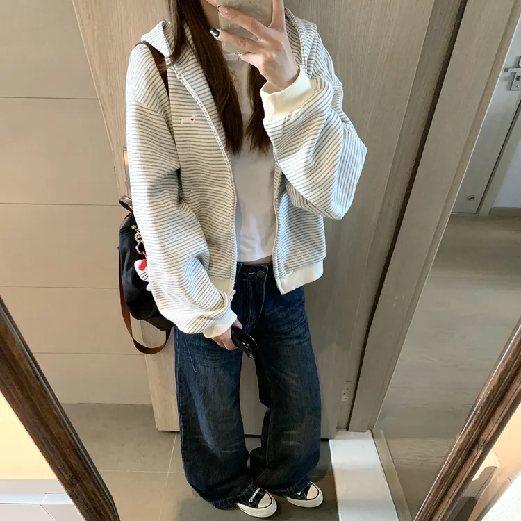 韩系早秋灰色条纹连帽卫衣女初秋季2025新款薄款慵懒宽松开衫外套
