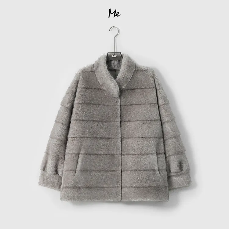 ME【联邦千金】丰盈毛感高领御寒保暖时尚渐变色毛毛外套MESA5653