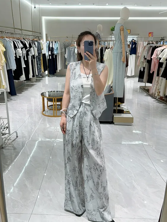 【VV FUSHI】T25063610原创碎花麻料时尚马甲阔腿裤套装设计感十足