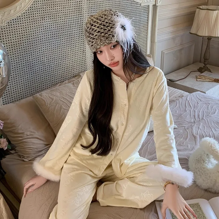 高级感玫瑰印花睡衣女2025秋冬绒感磨毛加厚保暖海岛绒显瘦家居服