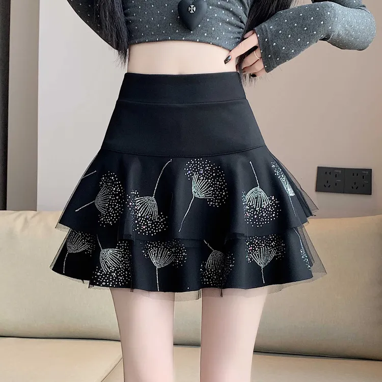 欧洲站蛋糕裙女2025新款秋冬烫钻个性半身裙松紧腰跳舞裙时尚潮流