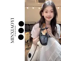 闵笑一【黑天鹅】搭配通勤小皮鞋丨P014