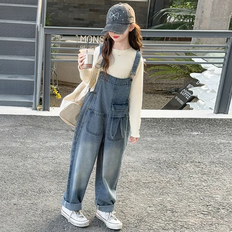 女童秋装牛仔背带裤套装儿童2025春新款大童宽松洋气时髦两件套