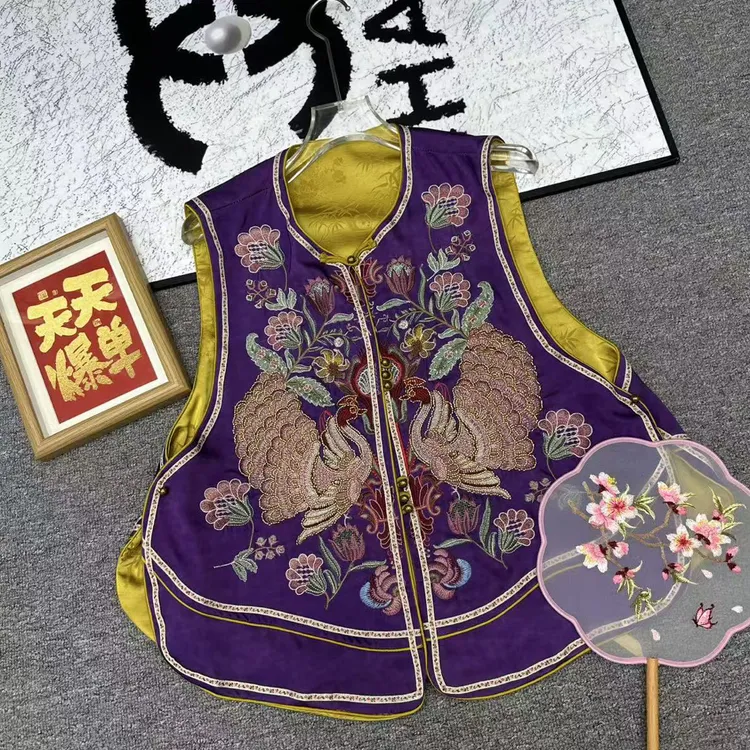 刺绣订珠重工马甲