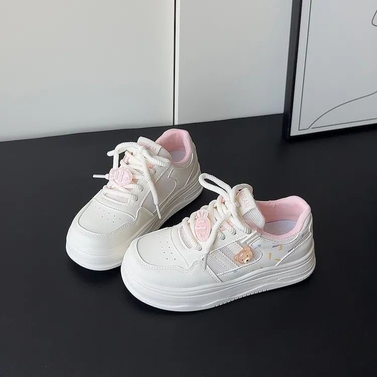 2025春夏学生百搭甜美风网面厚底面包板鞋子女休闲可爱小白鞋