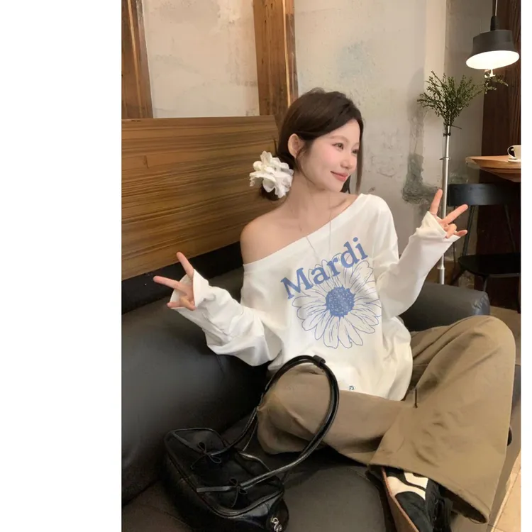 小雏菊印花宽松长袖字母T恤女夏2025新款防嗮罩衫小个子斜肩上衣