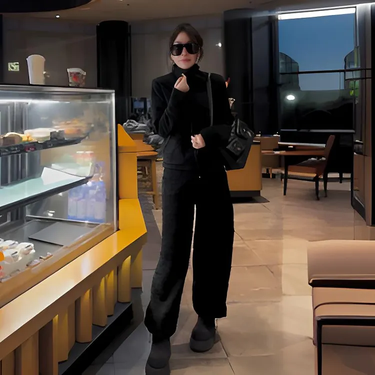 时尚休闲洋气欧美风套装女2025秋冬新款气质高腰镶钻加厚两件套