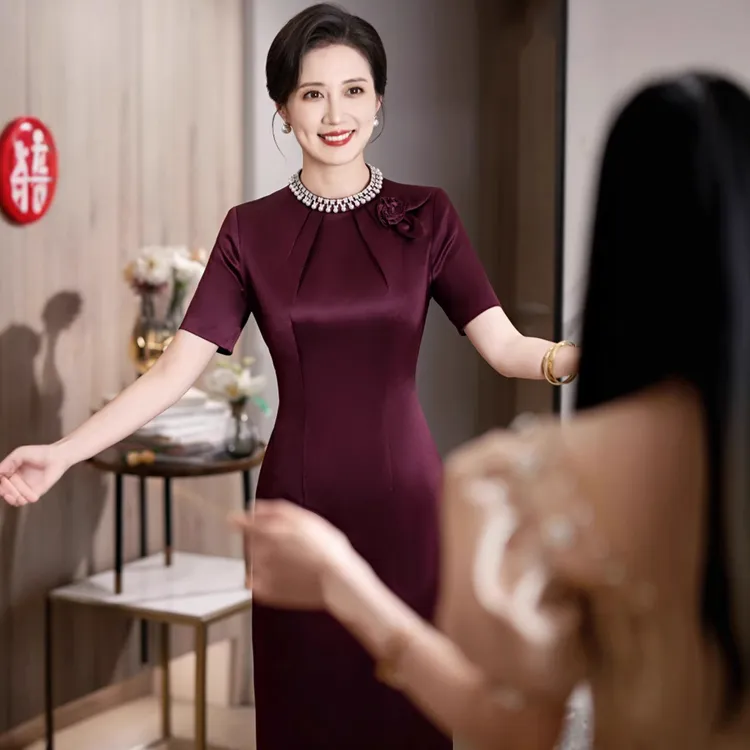 气质修身紫红色结婚订婚2025新款年轻款喜婆婆妈妈晚礼服