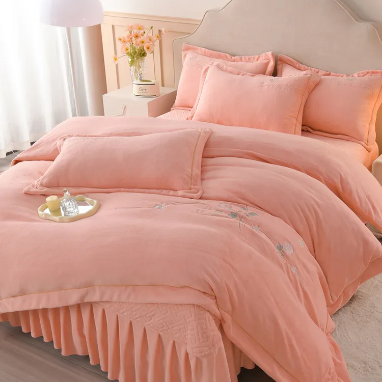 【巨厚】床盖款牛奶绒四件套绣花款双面绒保暖床品纯色公主风