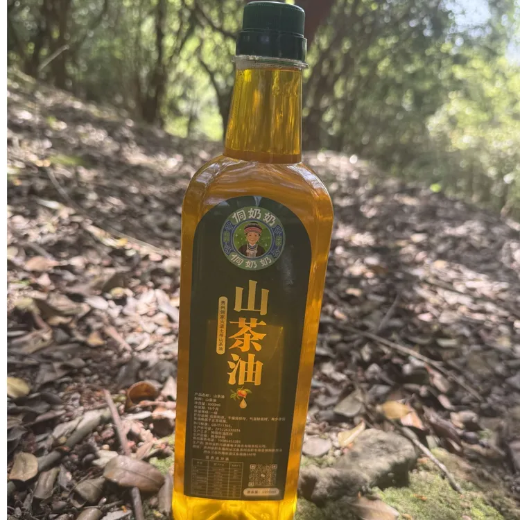 贵州百年老树小籽土茶油又称山柚油贵州本地老品种山茶油100%纯油