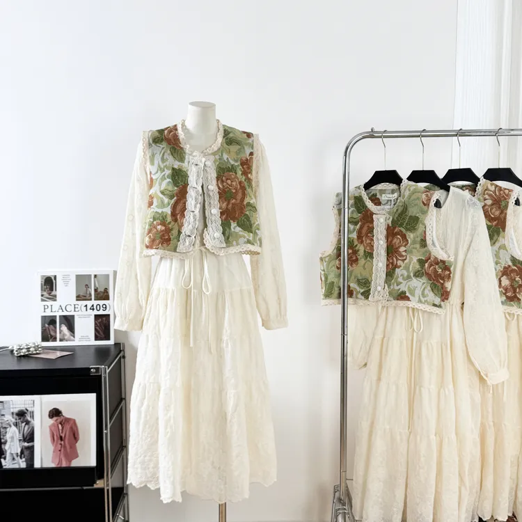 超好看提花马甲连衣裙2025春秋新款法式设计感仙女裙两件套