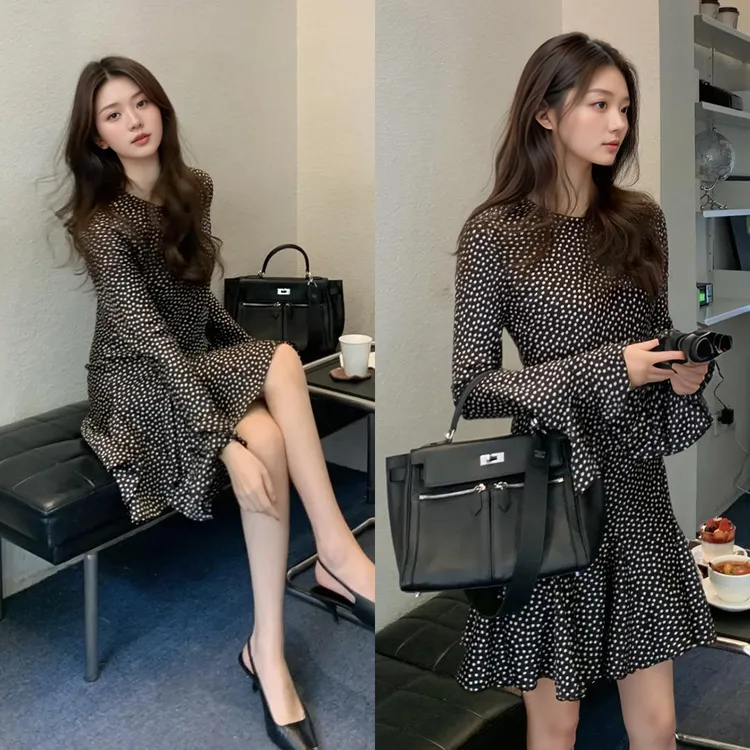 Miss Judy波点喇叭袖连衣裙荷叶边设计显瘦收腰法式短裙春季新款