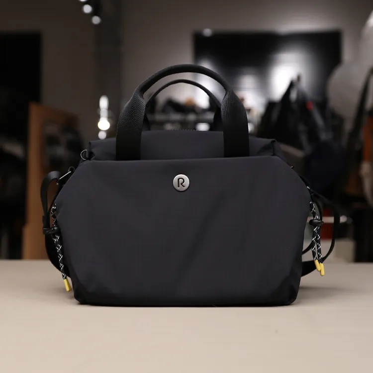 INGAIRX ROSE NOIRE银标联名2025冬季新款男士单肩邮差包25*22*13