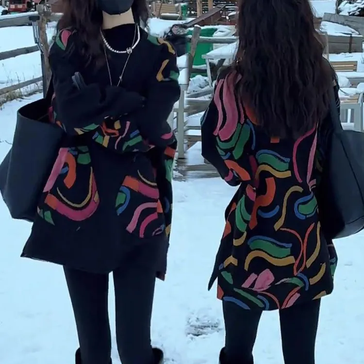 简约时尚通勤风设计款印花2026秋冬新款女人味圆领宽松遮肉卫衣女