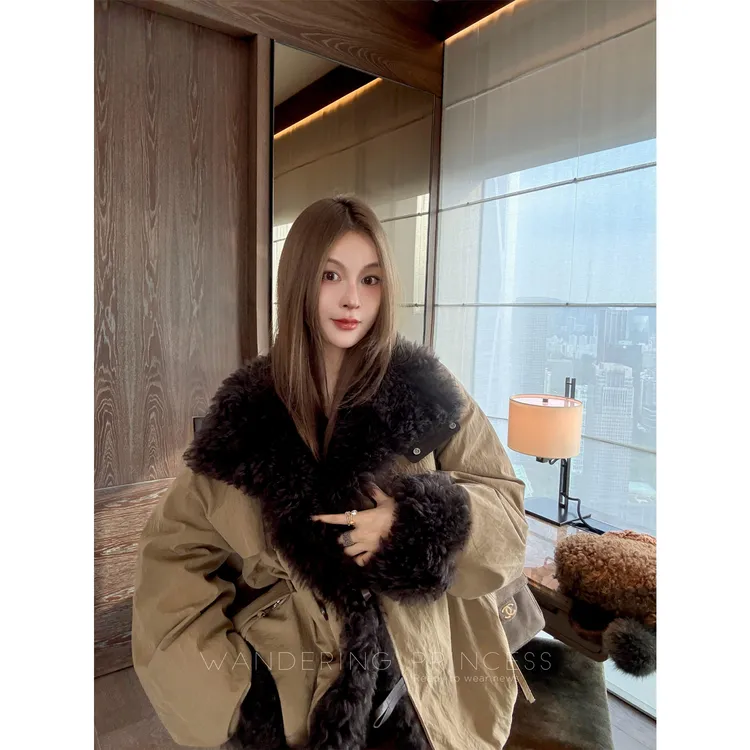 钱美西 可拆卸羊卷毛皮草领90白鹅绒派克羽绒服冬季小个子短外套