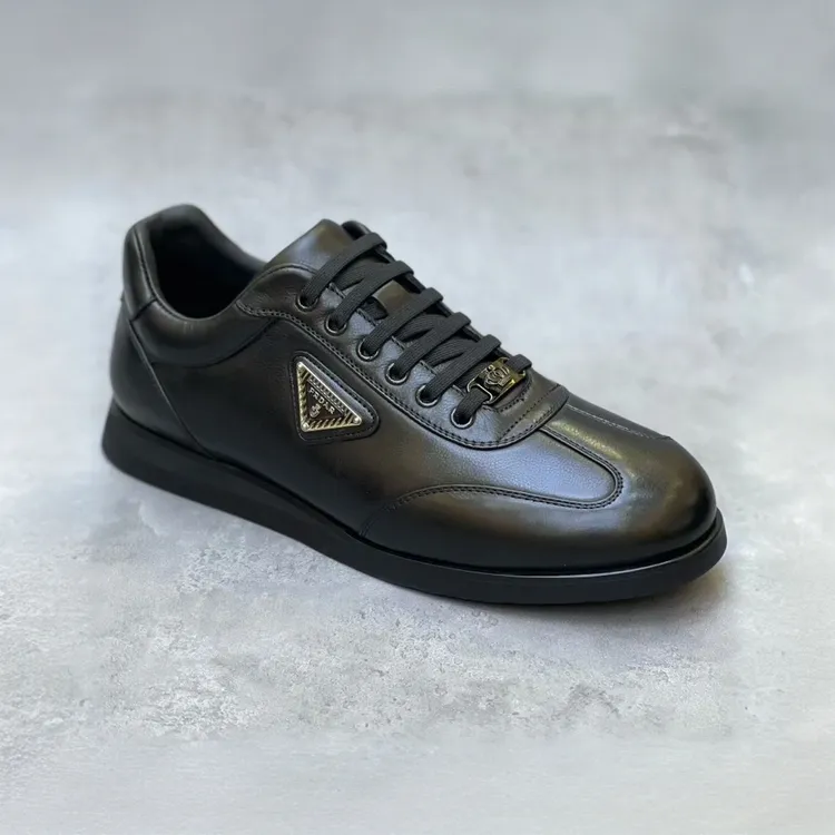 新品男士纯皮休闲舒适男鞋欧货高级感高品质帅气范个性酷33205-1