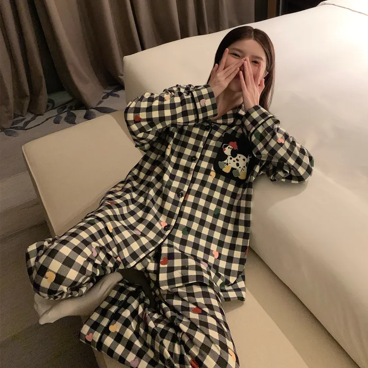 今年爆款网红睡衣女秋冬季德绒长袖2025年新款奶系保暖家居服套装