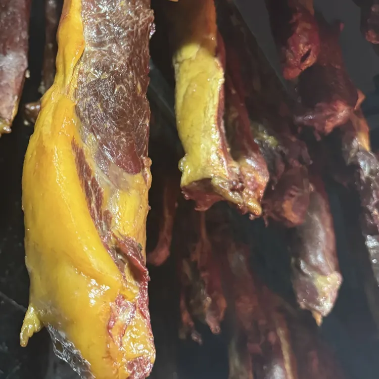 乌孙公主系列（昭苏县哈萨克族传统手工果木熏制生马肉1公斤）