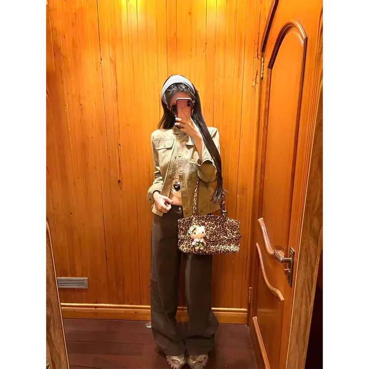 秋季新款修身显瘦网红穿搭通勤风外套上衣休闲简约时尚直筒长裤女