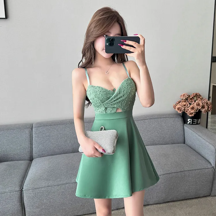 性感辣妹镂空显瘦吊带连衣裙低胸露背拼接遮肚大摆气质夜场技师服