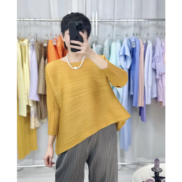 【夏三锦】2025年早秋新款经典显瘦百搭褶皱七分袖上衣gf