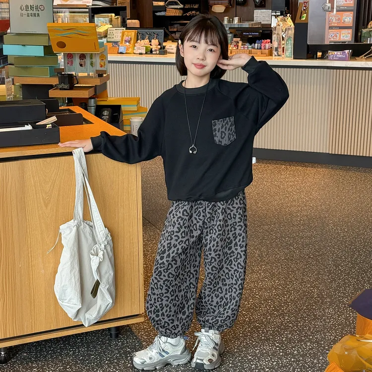 女童秋季套装2025新款儿童洋气女童卫衣豹纹裤超好看两件套