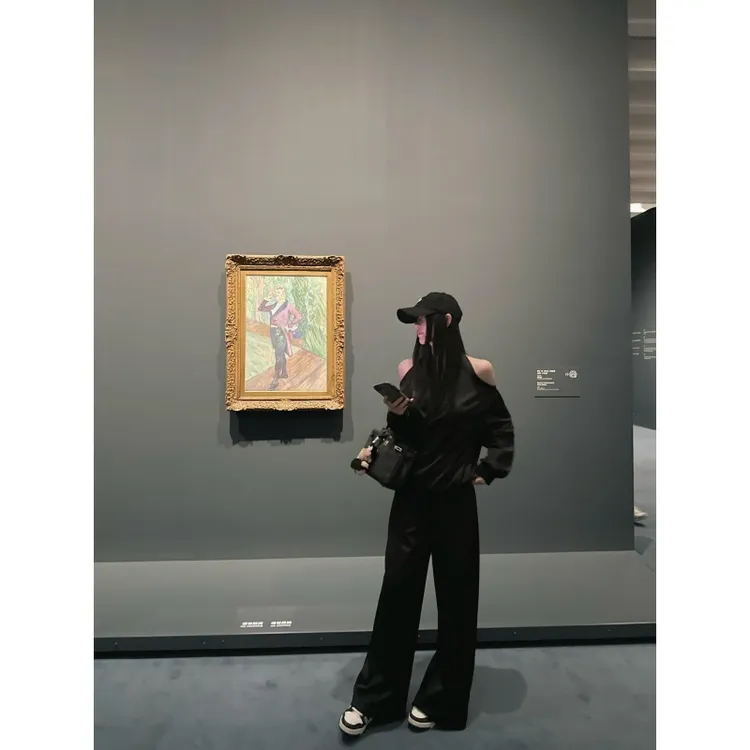 韩系慵懒v领挂脖露肩卫衣女秋季2025新款小众设计感休闲长裤套装