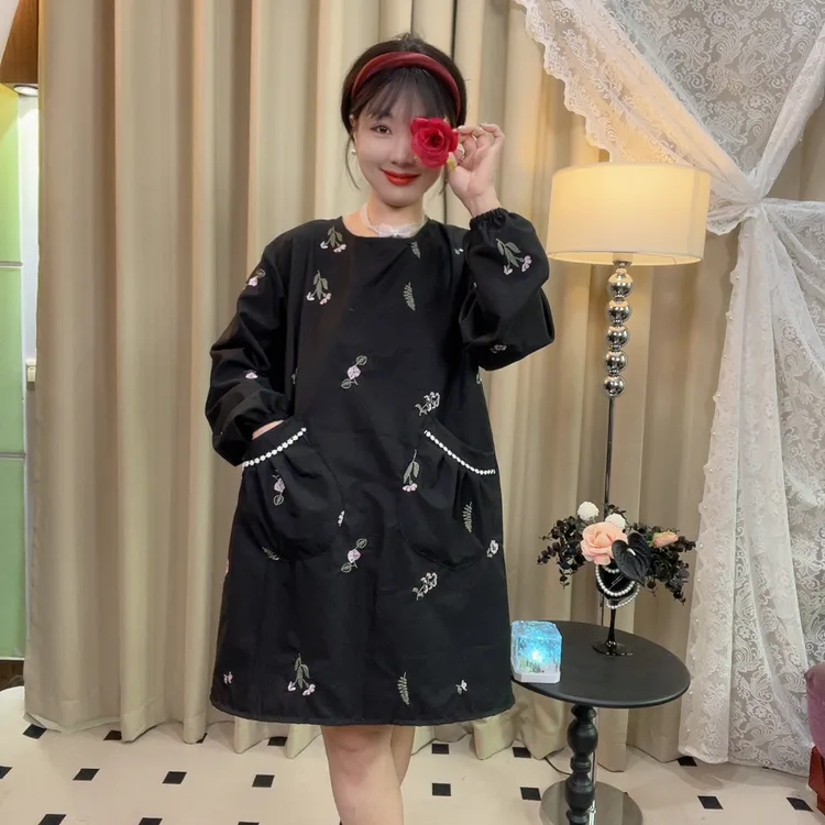 时尚清新刺绣长袖女款小个子罩衣外穿反穿透气防泼水家用上班餐饮