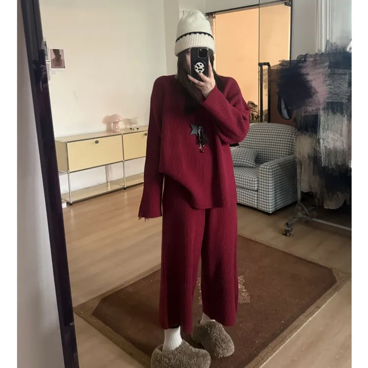 晶咕软软【秋冬懒人套装】韩系慵懒风竖坑纹针织上衣+针织裤套装