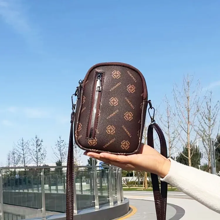 双层手机包可调节单肩防刮手机包斜跨多功能休闲潮流小挎包小包包