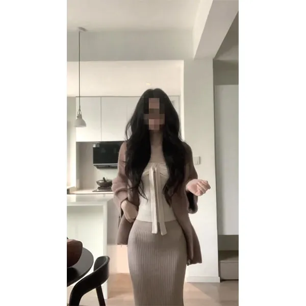 慵懒松弛感穿搭抹胸上衣针织开衫半身裙温柔气质三件套装女2025秋