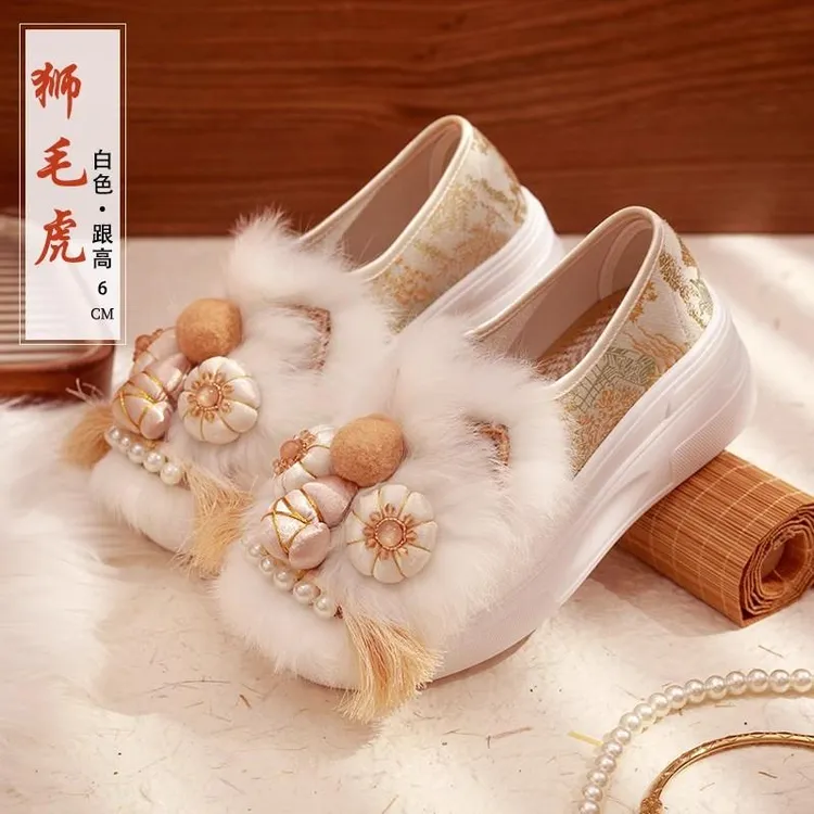 虎头鞋新款厚底真毛兔毛松糕鞋单鞋民族风绣花鞋布增高非遗纯手工