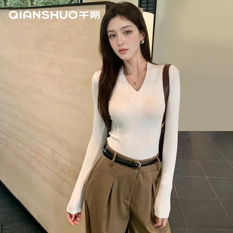 千朔V领秋冬磨毛亲肤保暖打底衫网红洋气炸街女装长袖上衣内搭女