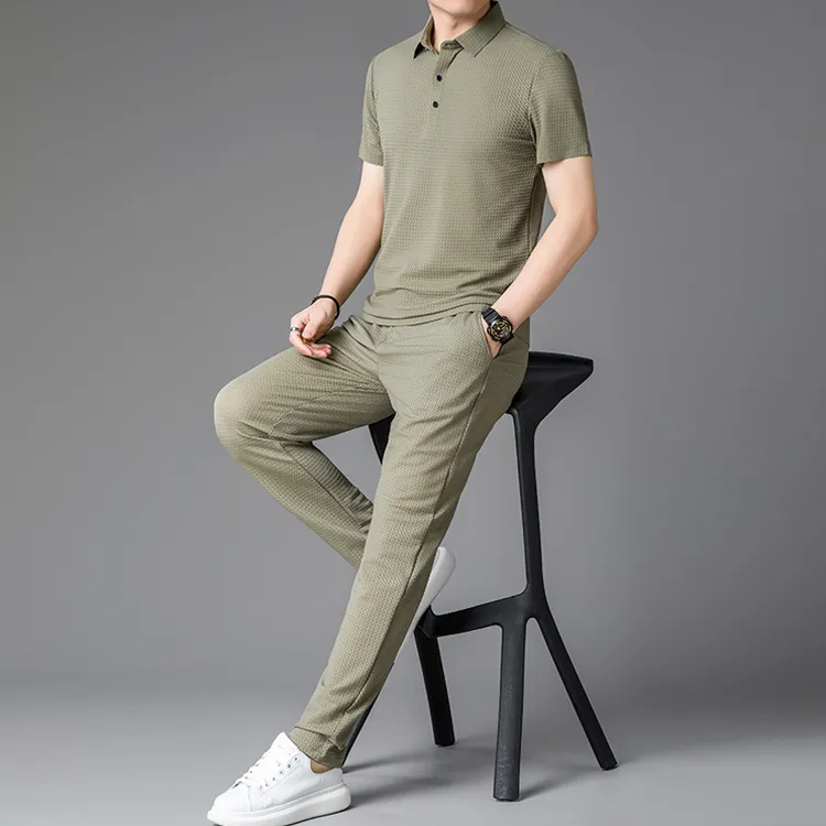 费韦戈摩夏季丝滑压胶翻领休闲套装男士薄款透气时尚修身款两件套