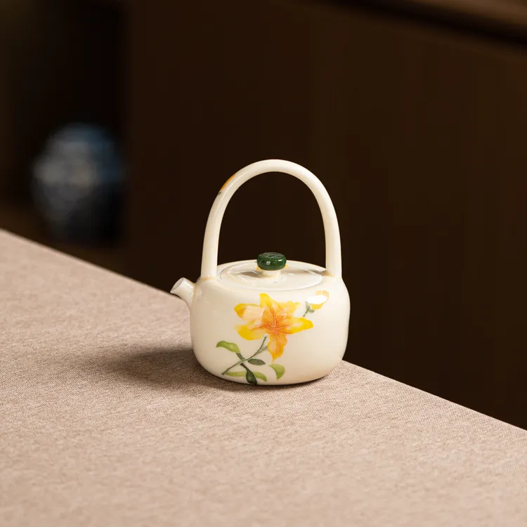 豆黄釉手工堆绘提梁壶茶壶陶瓷泡茶壶茶具釉下彩办公家居泡茶器