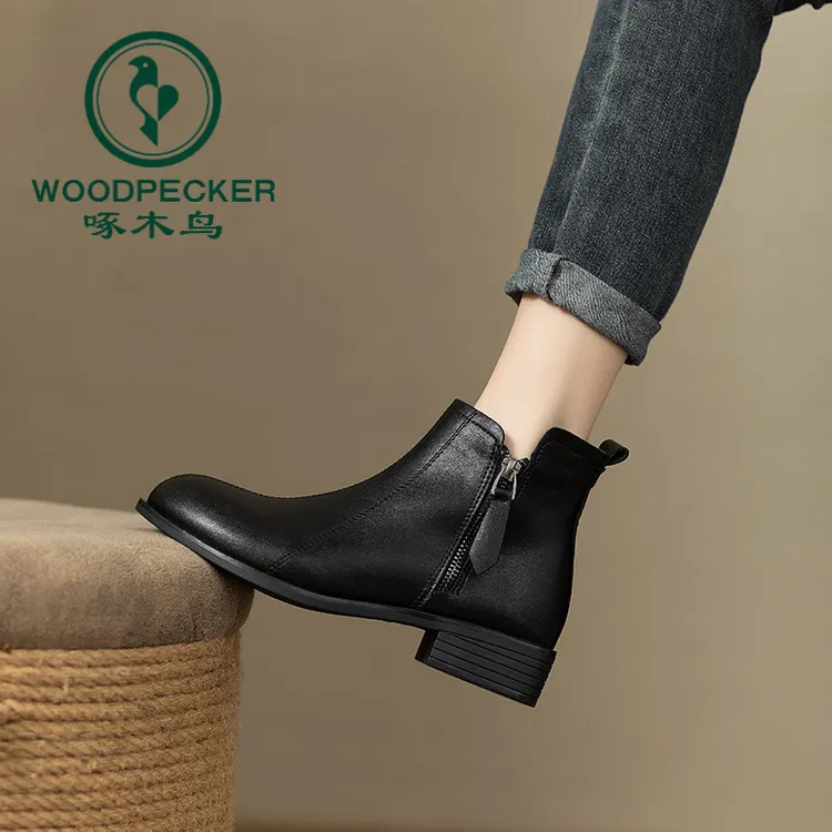 啄木鸟2025秋季新款英伦短筒圆头短靴女切尔西百搭粗跟时装靴踝靴