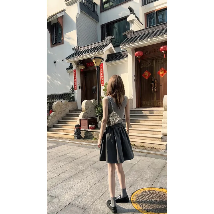 小吊带背心内搭修身短款上衣A字短裙通勤高级感时尚灰色半身裙女