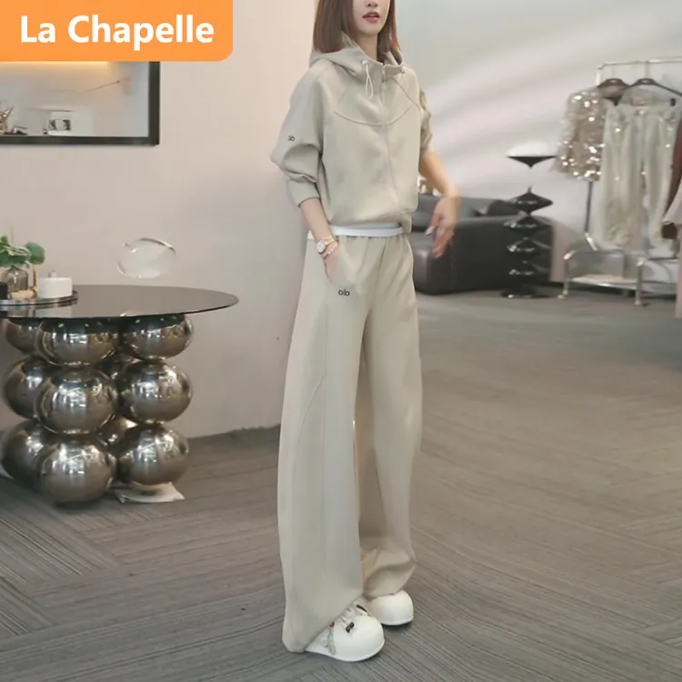 拉夏贝尔运动风休闲套装女2025春秋洋气减龄长袖连帽卫衣长裤两件
