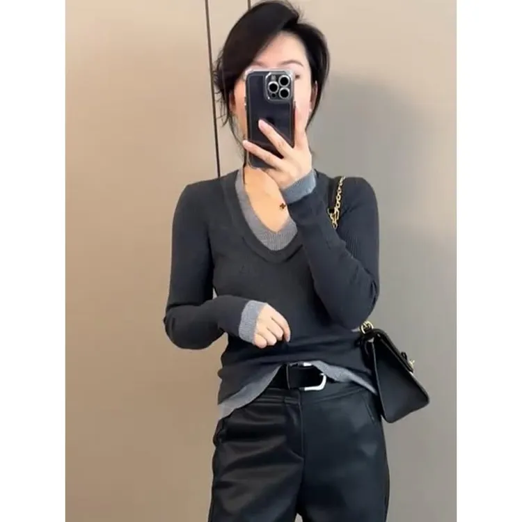 爆款U领毛针织衫女春秋2025新款气质撞色收腰显瘦内搭打底衫上衣