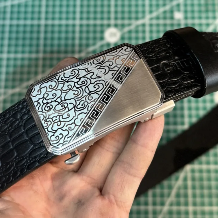 皮带男式不锈钢外穿无牙自动扣头层牛皮腰带商务真牛皮皮带裤带